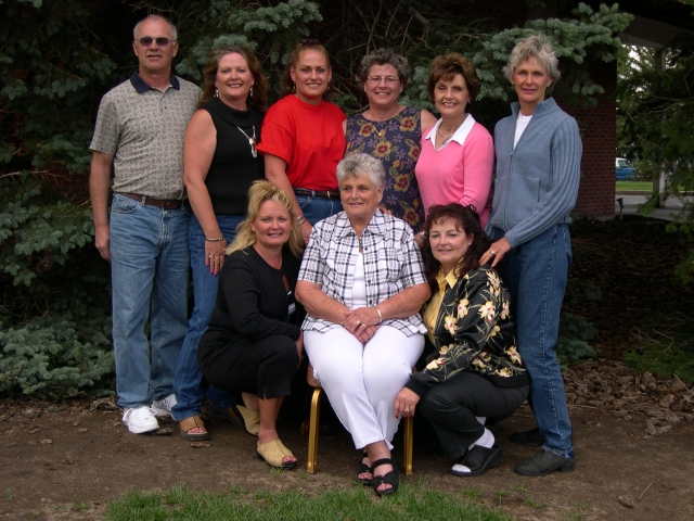 Back; Daryl, Marsha,Mary,Renee,Brenda,Jane,
Front: Camille, Mom,Judy